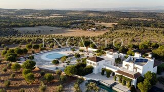 Terreno para venda em Estremoz, Portugal — 6 900 000 €