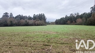 Terreno em Vila Nova de Cerveira · 27 362 m² · 55 000 €