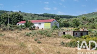 Terreno para venda em Celorico da Beira, Portugal — 137 000 €