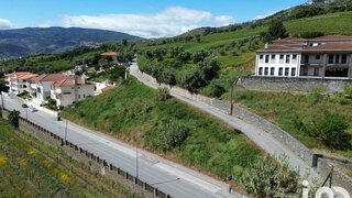 Land for sale in Peso da Régua, Portugal — €74,995