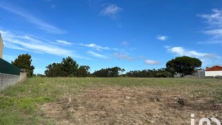 Land for sale in Peniche, Portugal — €179,000