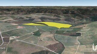 Land for sale in Freixo de Espada à Cinta, Portugal — €275,000