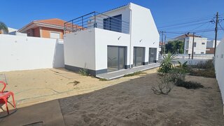 Land for sale in Almada, Portugal — €560,000