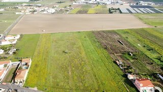 Land for sale in Alpiarça, Portugal — €54,000