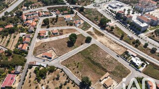 Terreno · 817 m² · 29 990 €