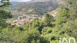 Terreno para venda em Seia, Portugal — 16 387 €