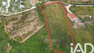 Land for sale in Porto de Mós, Portugal — €35,000