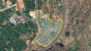 Land for sale in Calheta (Madeira), Portugal — €425,000