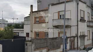 Terreno de 300 m² em Porto