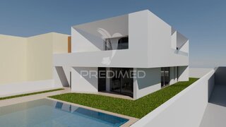 Land for sale in Almada, Portugal