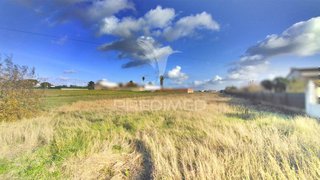 Land for sale in Salvaterra de Magos, Portugal — €49,900