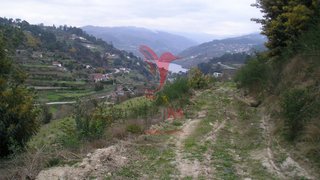 Land for sale in Marco de Canaveses, Portugal — €65,000