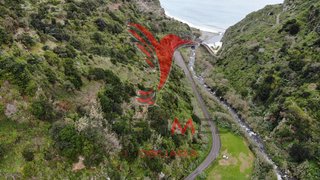 Land for sale in Santana, Portugal — €230,000