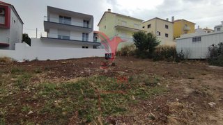 Land for sale in Odivelas, Portugal — €150,000
