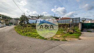 Terreno de 725 m² em Leiria