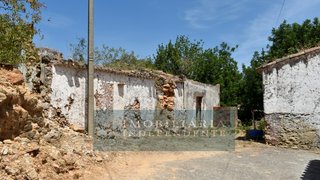 Land for sale in Loulé, Portugal — €89,000