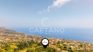 Land for sale in Calheta (Madeira), Portugal — €380,000