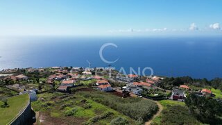 Land for sale in Calheta (Madeira), Portugal — €265,000