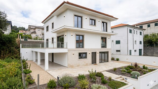 Land for sale in Vieira do Minho, Portugal — €198,000