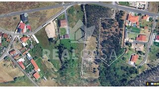 Land for sale in Marinha Grande, Portugal — €60,000