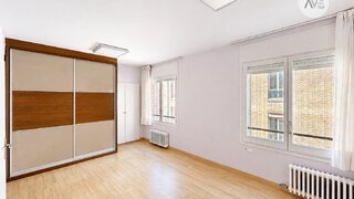 4-bedroom apartment with pool in Sant Gervasi - Galvany, Barcelona