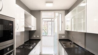 4-bedroom apartment with pool in Sant Gervasi - Galvany, Barcelona
