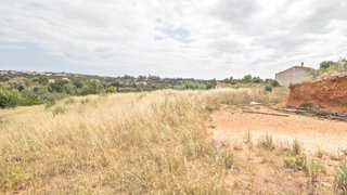 Land for sale in Lagoa, Portugal — €1,100,000
