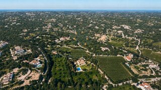 Terreno de 60 000 m² em Faro