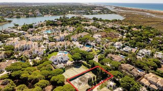 Land for sale in Loulé, Portugal — €1,920,000