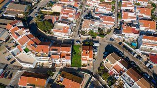 Land for sale in Lagoa, Portugal — €125,000